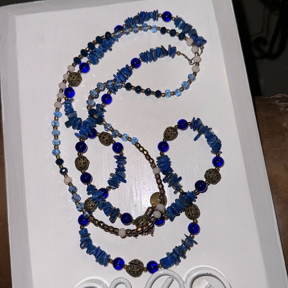 Two Denim Friendly Multi-Color Multi-Bead Coordinating Necklaces - Picture 8 of 16